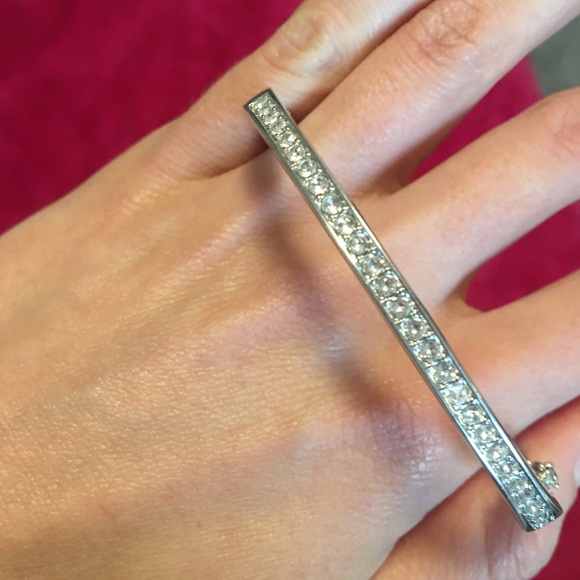 Swarovski tennis bangle - Picture 3 of 10
